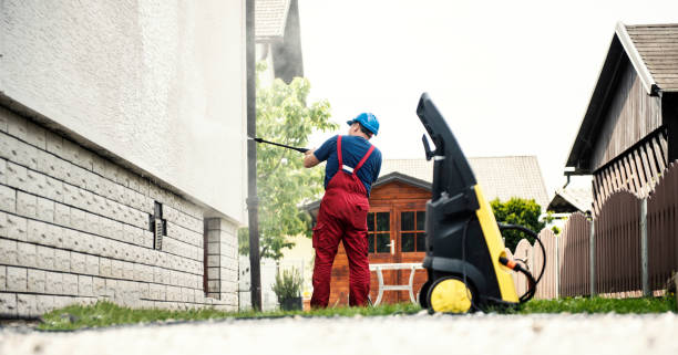 Best Gutter Cleaning  in Lincroft, NJ